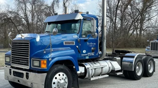 2015 Mack CHU613